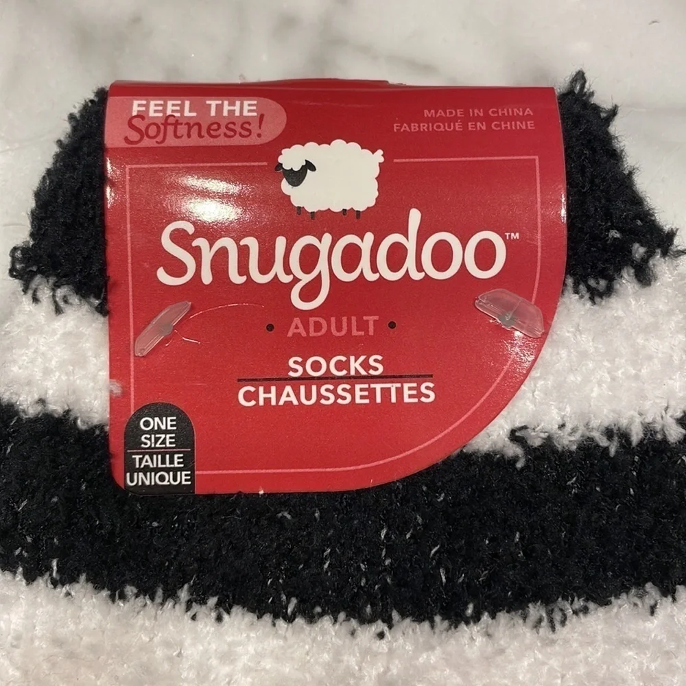Snugadoo Women's Two Pairs of Fuzzy Socks Penguin And Stripes